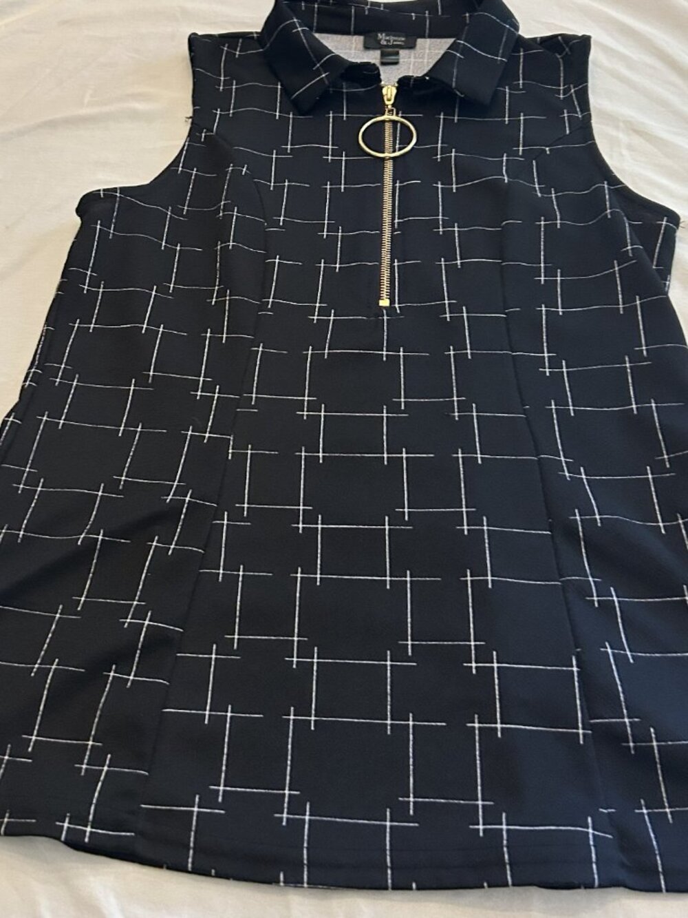 Mackenzie & James black and white windowpane sleeveless zip up blouse - Picture 4 of 5